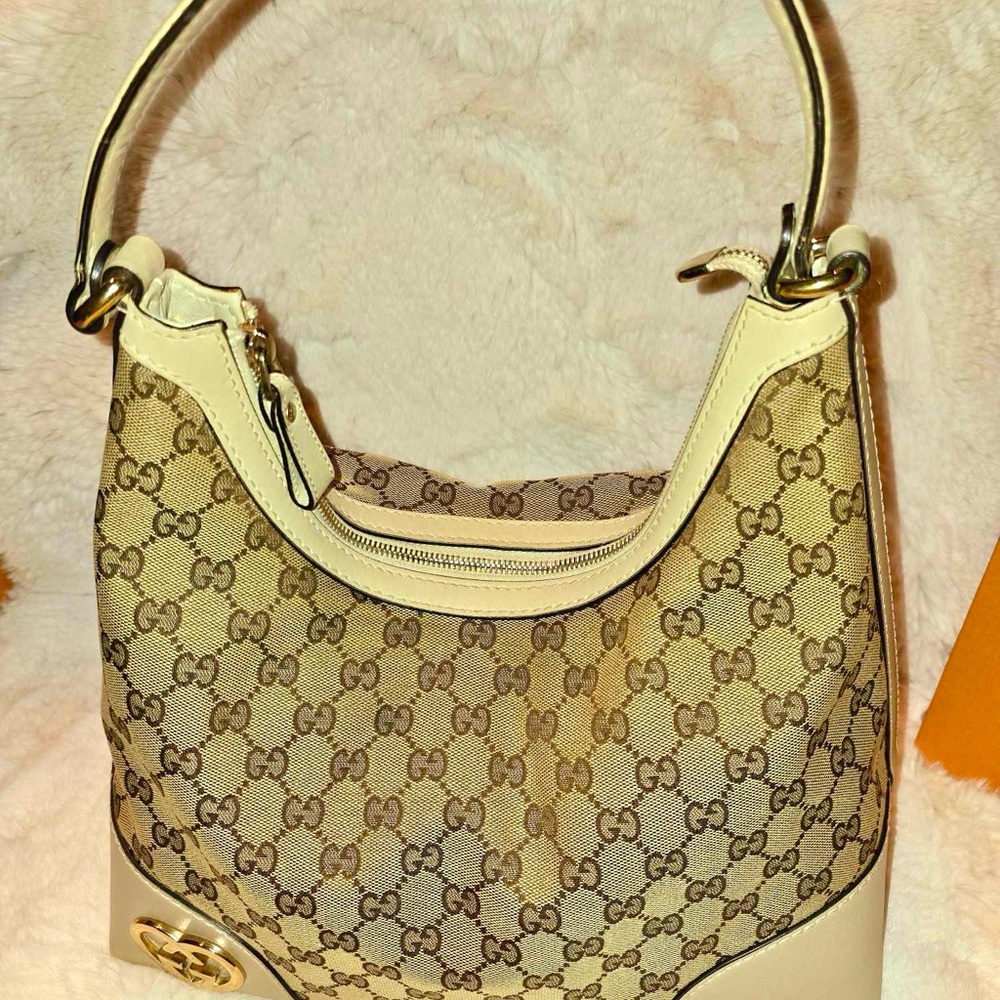 Gucci Handbag - Picture 2 of 15